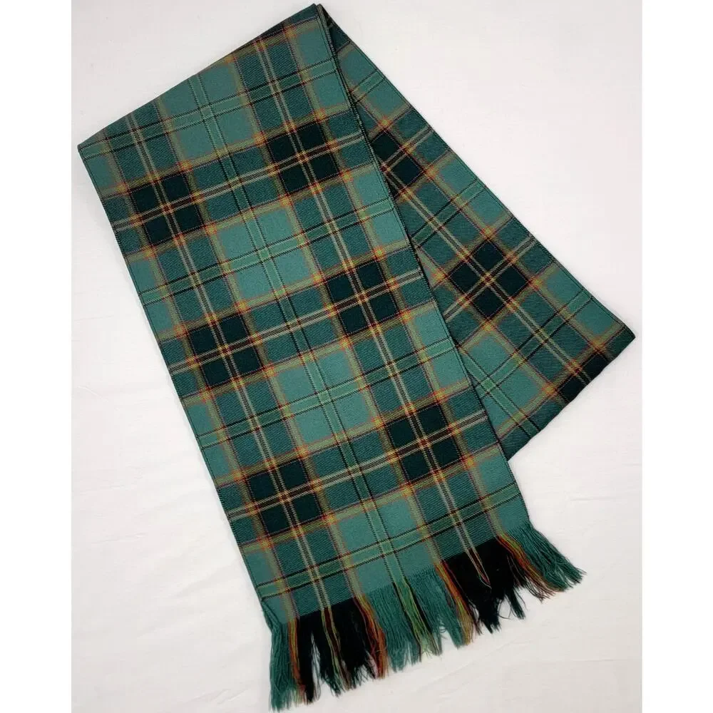Lochcarron Scotland Wool Tartan Scarf Green Plaid Fringe